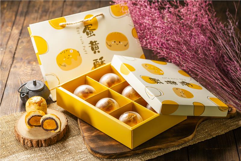 車城鹹鴨蛋-烏豆沙蛋黃酥(6入),花見小露